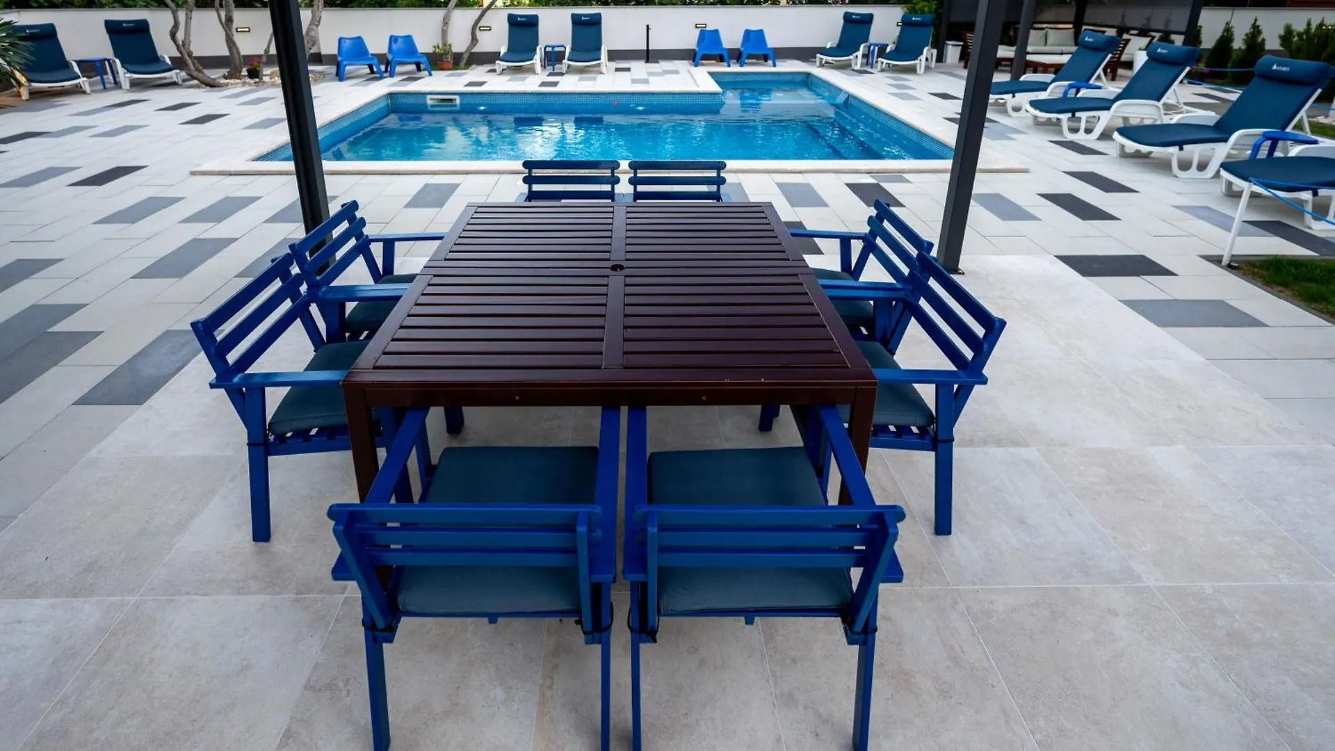 Adorami Apartments Baška