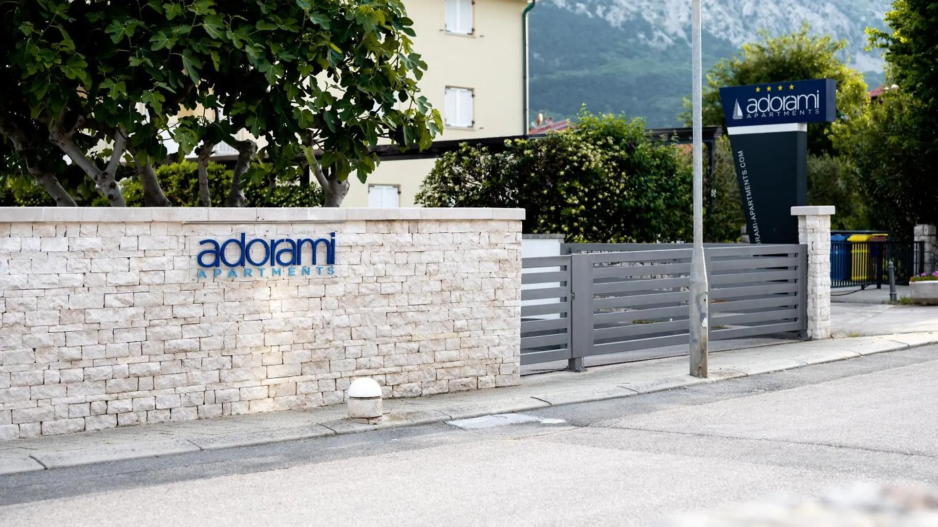 Adorami Apartments Baška