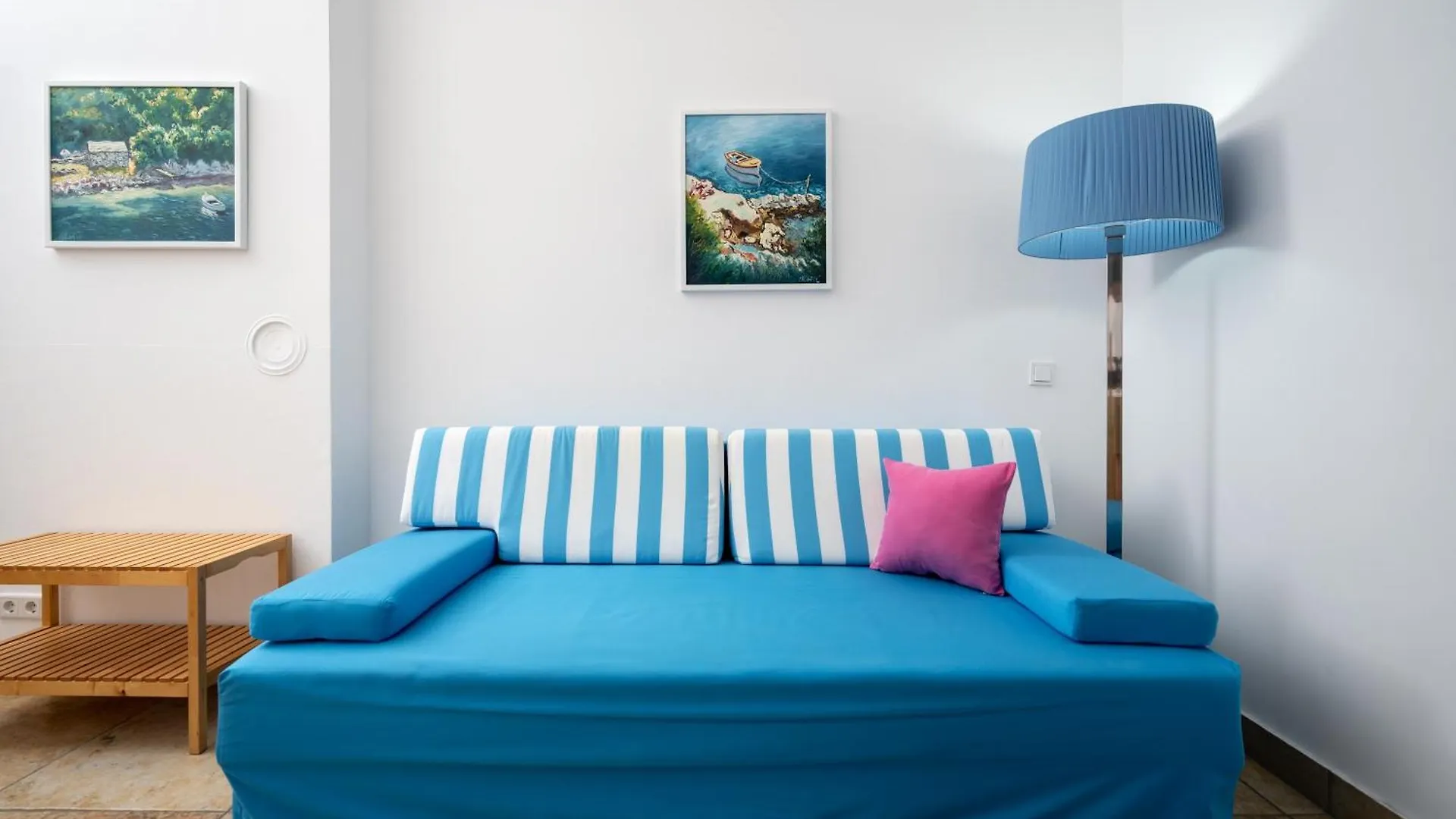 Adorami Apartments Baška