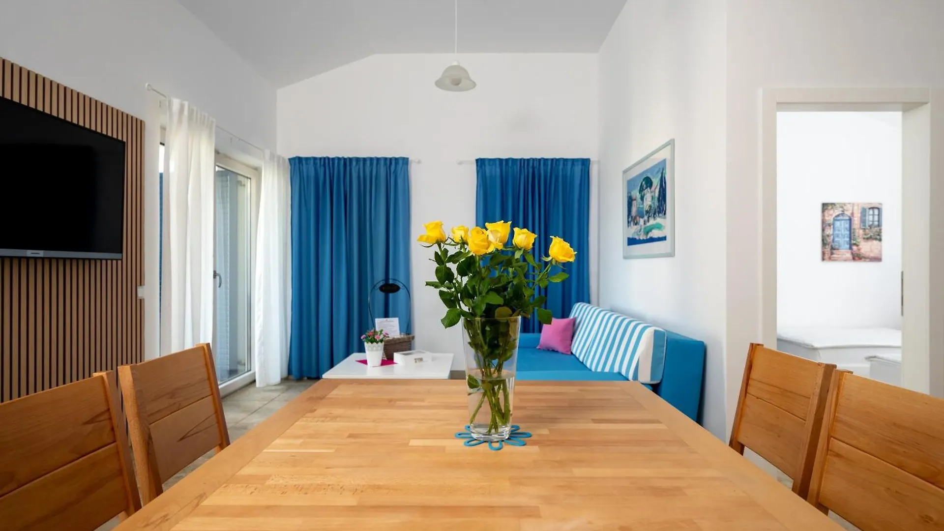 Adorami Apartments Baska